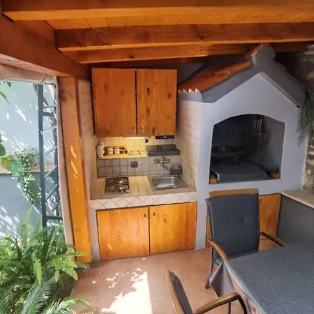 Apartman Diadora *
